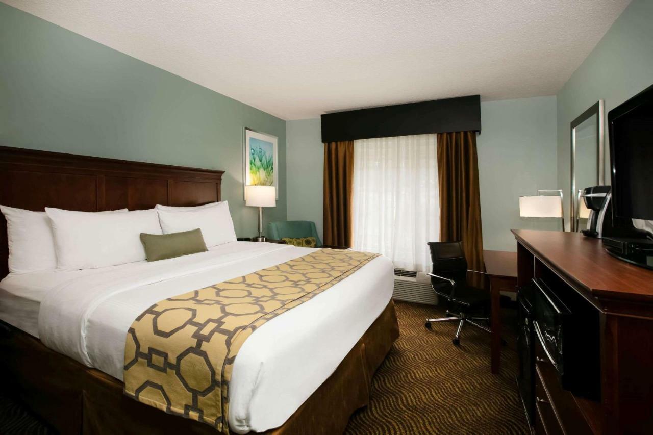 Baymont Inn & Suites Браселтън Екстериор снимка